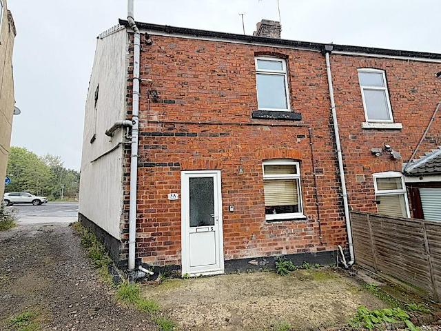 High Street, Swallownest, Sheffield 2 bed flat to rent £750 pcm £173 pw