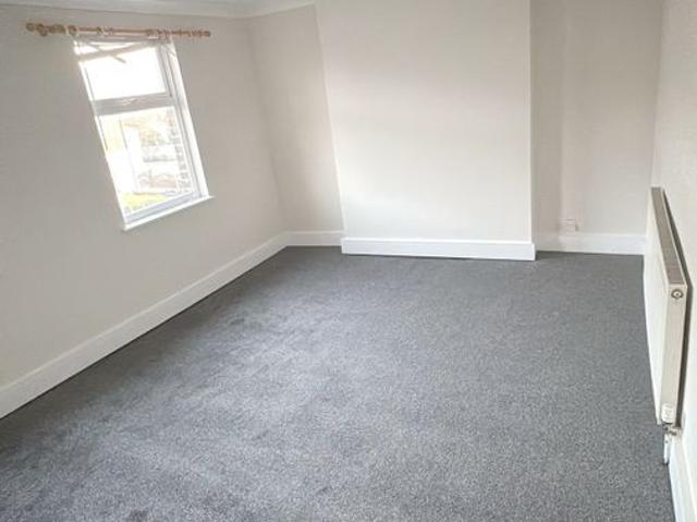 High Street, Swanley BR8, 2 bed flat to rent, £1,600 pcm | PrimeLocation
