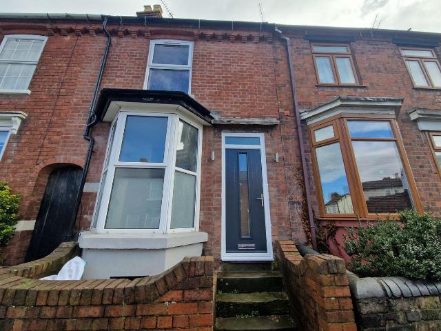 High Street, Stourbridge DY8, 2 bed property to rent, £1,100 pcm | PrimeLocation