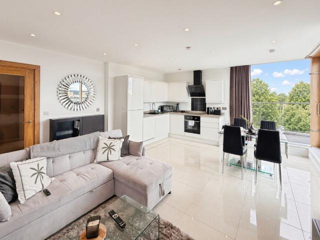 High Street, Staines Upon Thames TW18, 2 bed flat to rent, £2,000 pcm | PrimeLocation
