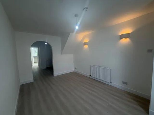 High Street, Stewarton, KA3 5BP