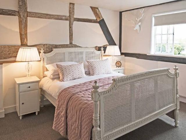 High Street | Studio house for rent #95728929 | Rentberry