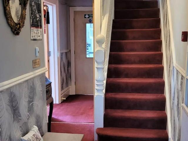 High Street | Studio house for rent #98000514 | Rentberry