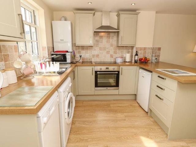 High Street | Studio townhouse for rent #165117635 | Rentberry