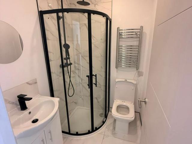 High Street, Sutton SM1, 1 bed flat to rent, £995 pcm | PrimeLocation