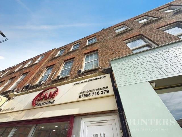 High Street, Sutton SM1, 1 bed flat to rent, £1,100 pcm | PrimeLocation