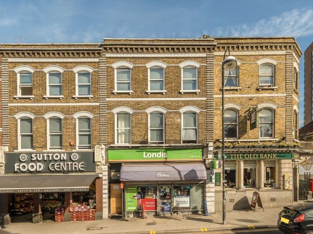 High Street, Sutton SM1, 2 bed flat to rent, £2,000 pcm | PrimeLocation