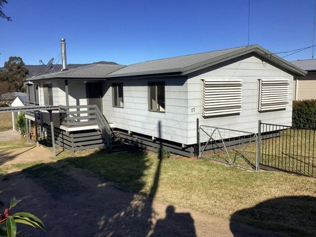 High Set 3 Bedroom Timber Home