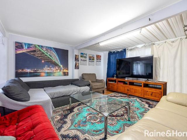 High set Family Home with possibility of dual living