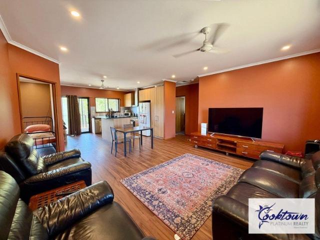High set home with Mt Cook National Park views