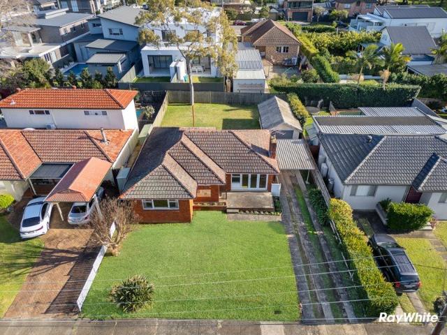 High side, north to rear block in sought after North Ryde pocket