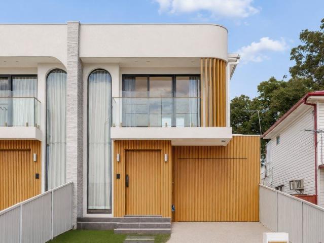 High Side Premium Custom Built Residence In Prime Location