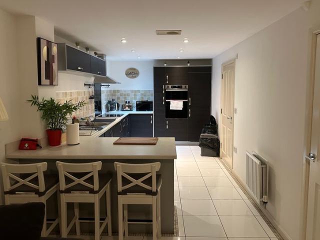 High Spec Four Bedroom Whole House to Rent