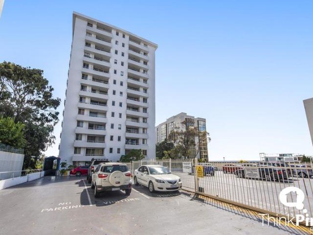 'High Tor' Apartment