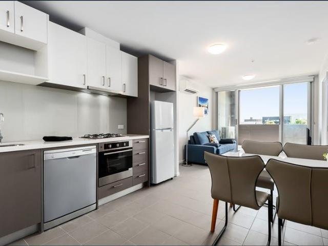 HIGH YELD 7.73% rental yeld Luxury with Private Balcony or take advantage of 5% deposit, limited time offer won't last long!