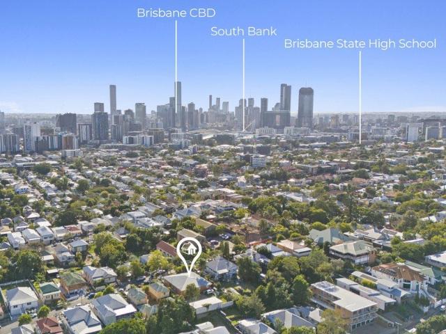 Investment Grade Stock with Development Potential on 809sqm