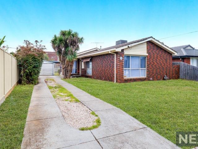 !High Yield Investment Opportunity with Strong Subdivision Potential & Immediate Rental Return!