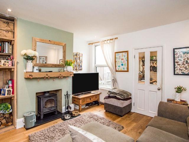 Higham Road, Chesham HP5, 3 bed property to rent, £1,650 pcm | PrimeLocation