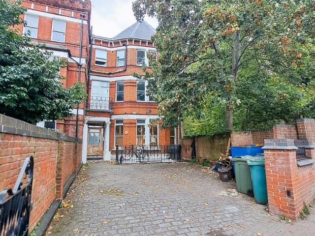 Highbury Grove, Highbury, London, N5 3 bed flat to rent £3,900 pcm £900 pw