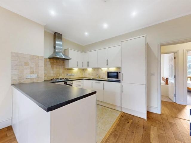 Highbury Hill, London N5, 2 bed flat to rent, £3,250 pcm | PrimeLocation