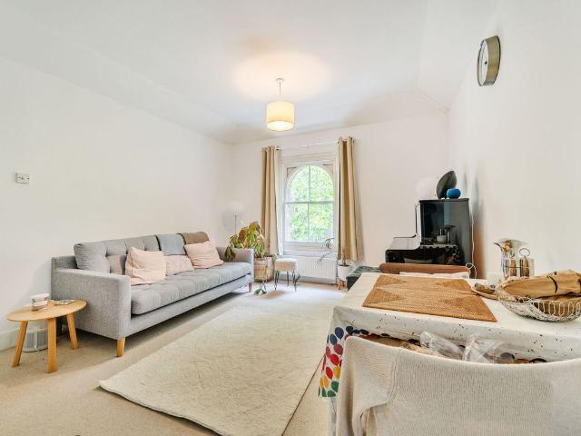 Highbury New Park, Highbury, London N5, 1 bed flat to rent, £3,750 pcm | PrimeLocation
