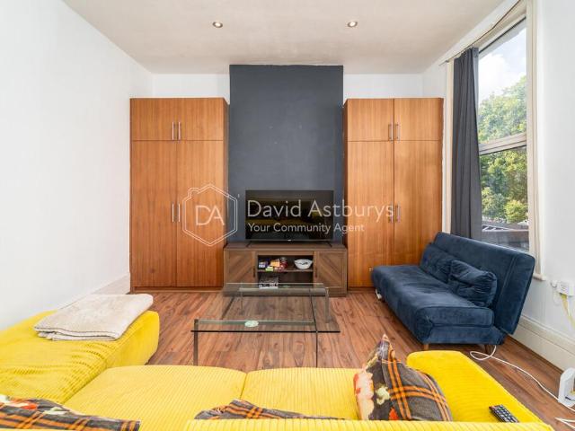 Highbury Park, Highbury, London 2 bed maisonette to rent £3,750 pcm £865 pw