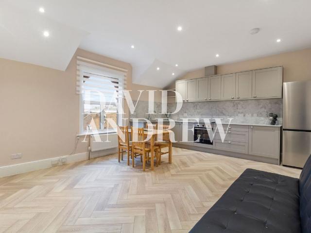 Highbury Park, London N5, 2 bed flat to rent, £2,950 pcm | PrimeLocation