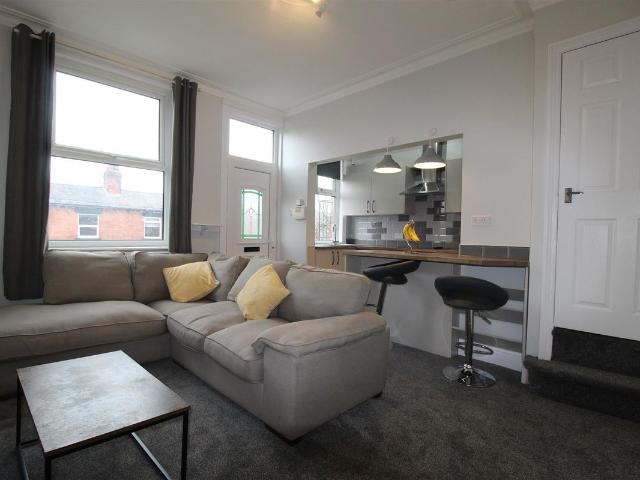 Highbury Road, Leeds LS6, 3 bed terraced house to rent, £1,275 pcm | PrimeLocation