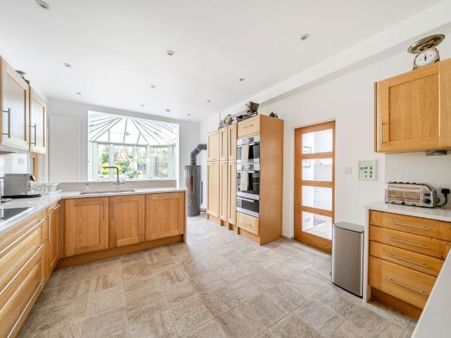 Highgate West Hill, London N6, 4 bed flat to rent, £13,685 pcm | PrimeLocation