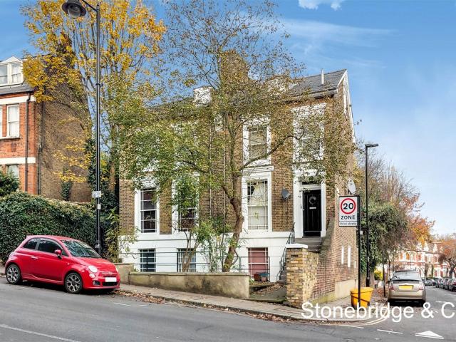 Highgate Hill, London, Greater London, N19 5NQ