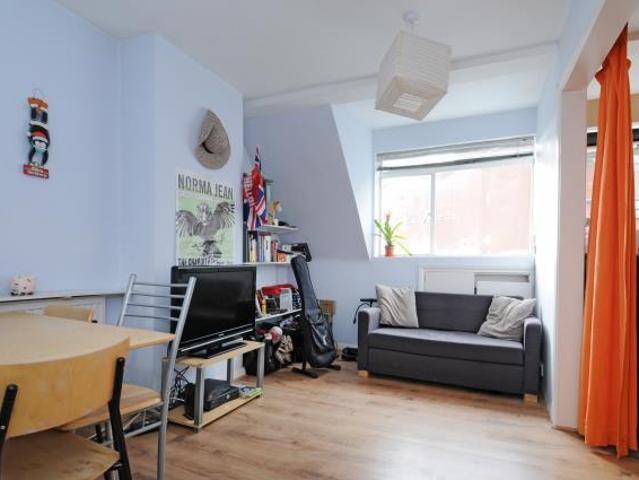Highgate Hill, London, N19 1 bed flat to rent £1,500 pcm £346 pw