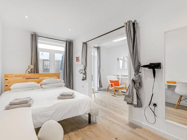 Highgate Hill, London N19, 1 bed flat to rent, £1,950 pcm | PrimeLocation