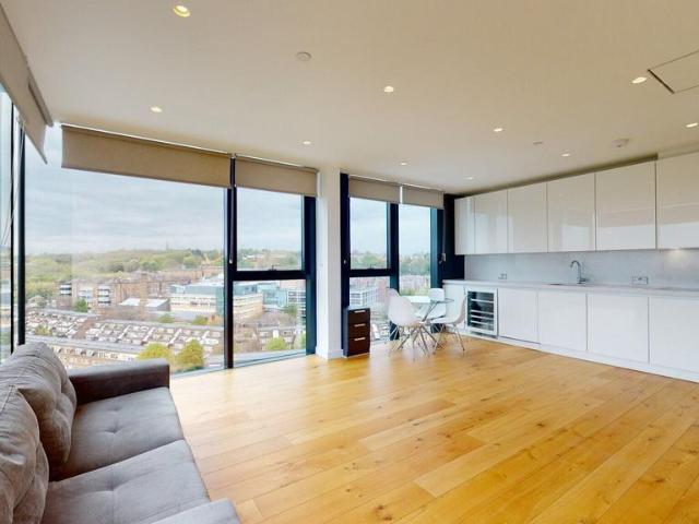 Highgate Hill 1 bed flat to rent £2,795 pcm £645 pw