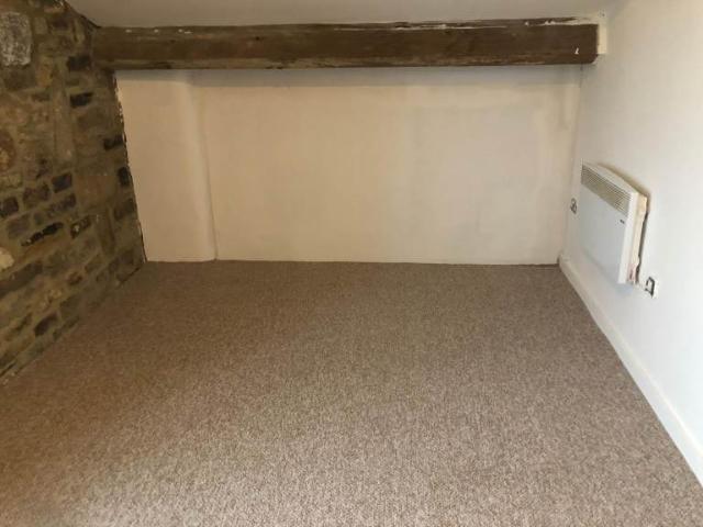 Highgate Mill Fold, Queensbury BD13 1 bed flat to rent £650 pcm £150 pw