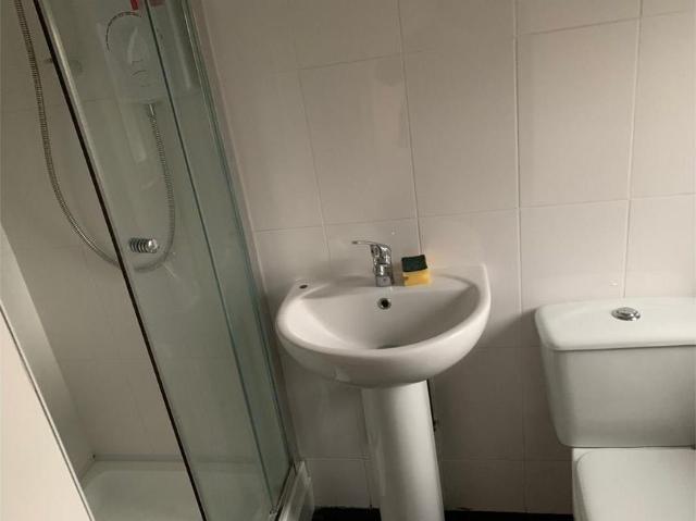 Highgate Road, Dudley DY2, Studio to rent, £550 pcm | PrimeLocation