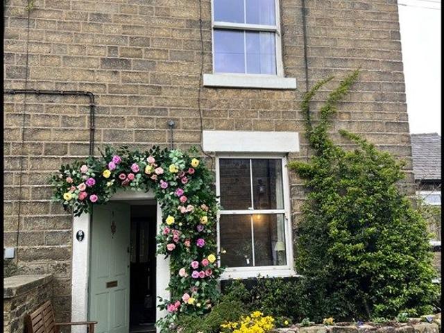 Highgate Road, High Peak SK22, 2 bed end terrace house to rent, £1,200 pcm | PrimeLocation