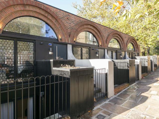 Highgate Road, London NW5, 3 bed terraced house to rent, £5,600 pcm | PrimeLocation