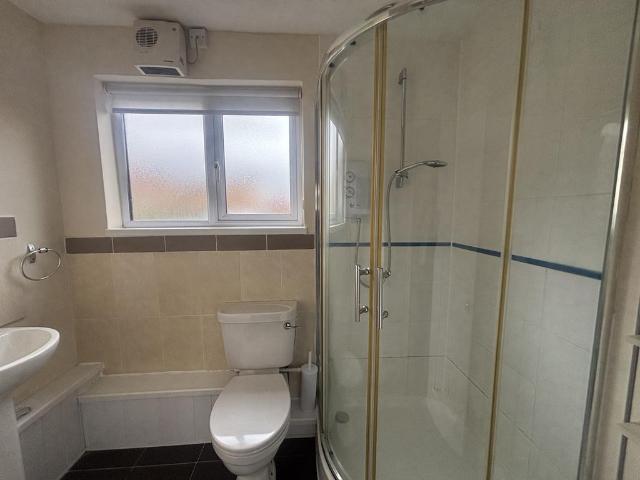 Highgrove Close, CALNE, SN11 1 bed maisonette to rent £850 pcm £196 pw