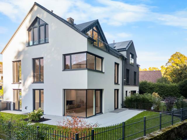 Highend Architektenvilla mit Süd West Ausrichtung in Toplage Starnbergs Erstbezug