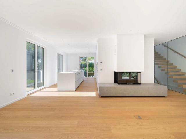 Highend Architektenvilla mit Süd West Ausrichtung in Toplage Starnbergs Erstbezug