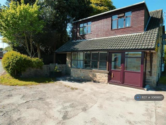 Higher Coach Road, Baildon, Shipley. 3 bed maisonette to rent £1,100 pcm £254 pw