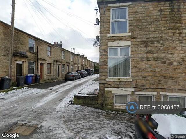 Higher Heys, Oswaldtwistle. 1 bed flat to rent £425 pcm £98 pw