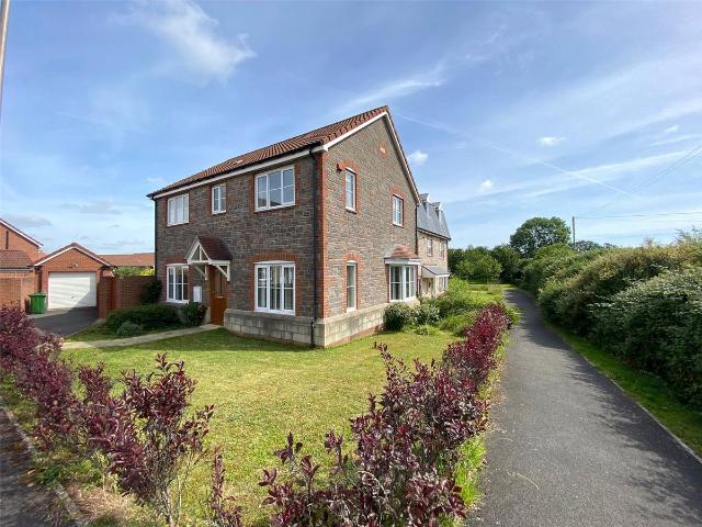 Higher Meadow, Cranbrook, Exeter, Devon EX5, 4 bed detached house to rent, £1,800 pcm | PrimeLocation