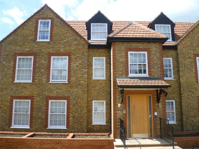 Highfield Court, Highfield Road, Bushey WD23, 2 bed flat to rent, £1,850 pcm | PrimeLocation