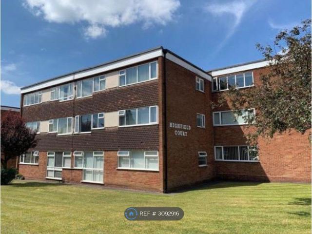 Highfield Court, Sutton Coldfield B73, 2 bed flat to rent, £1,200 pcm | PrimeLocation