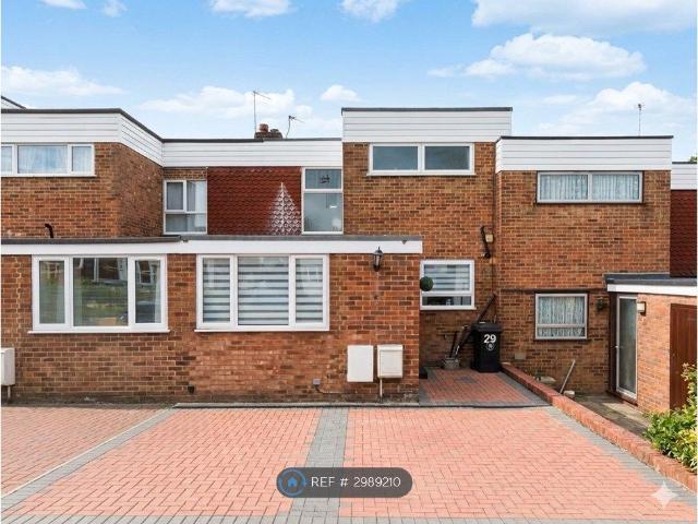 Highfield Avenue, Orpington BR6, 4 bed terraced house to rent, £2,500 pcm | PrimeLocation