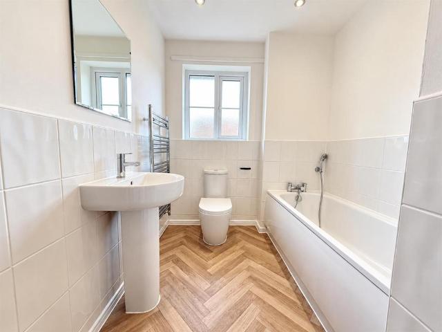Highfield Green, Liverpool, L33 3 bed semi detached house to rent £1,395 pcm £322 pw