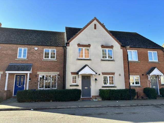Highfield Drive, Littleport, Ely. 3 bed terraced house to rent £1,150 pcm £265 pw