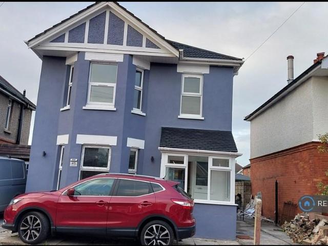 Highfield Road, Bournemouth, BH9 3 bed detached house to rent £1,800 pcm £415 pw