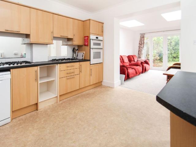 Highfield Road, Bournemouth BH9, 5 bed detached house to rent, £2,950 pcm | PrimeLocation